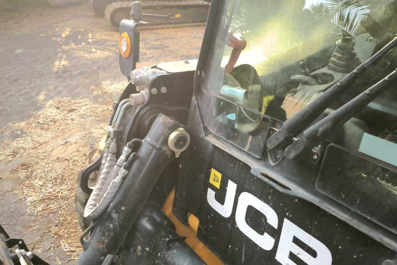 OmecoHub - Immagine JCB 210